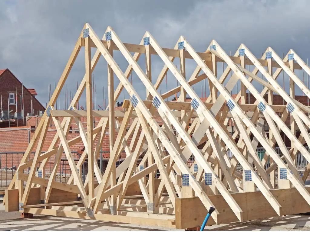 Timber frame roofing construction