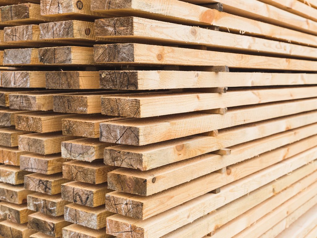 How to store timber on site